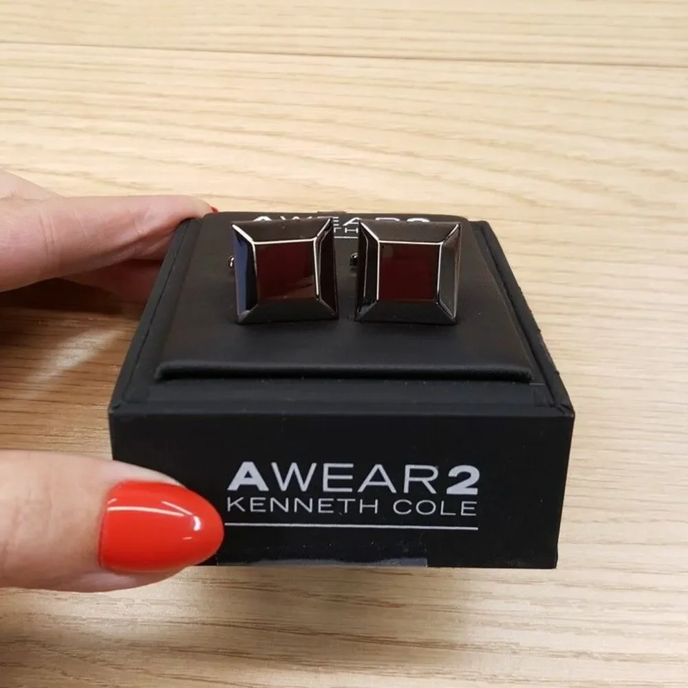 Kenneth Cole AWEAR2 Mens Cuff Links Solid Black Square